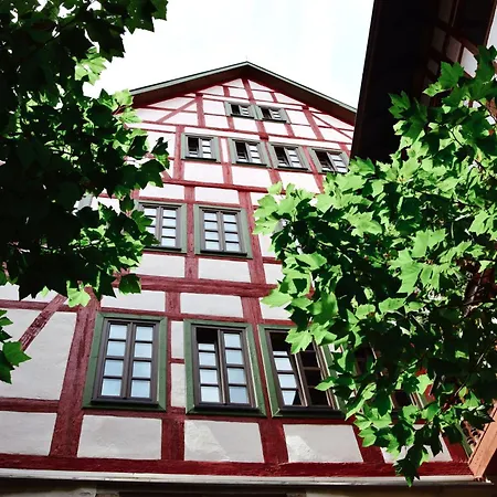 Gruenes Tor Szálloda