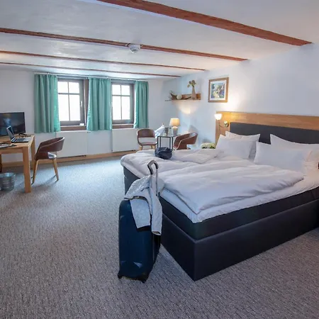 Gruenes Tor Szálloda 3*